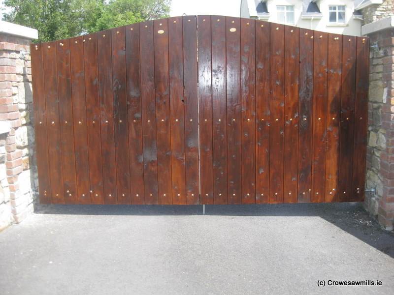 Double Larch Timber Gates