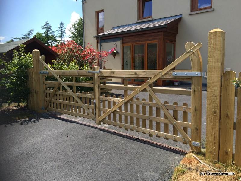 Timber Gates – Happy customer sent us this kind reply to his Order- 10th February 2017