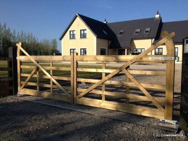 Goosneck-Timber-Gates